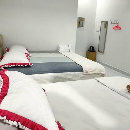 Roomstay Tokbah Demuara Kuala Besut Extérieur photo