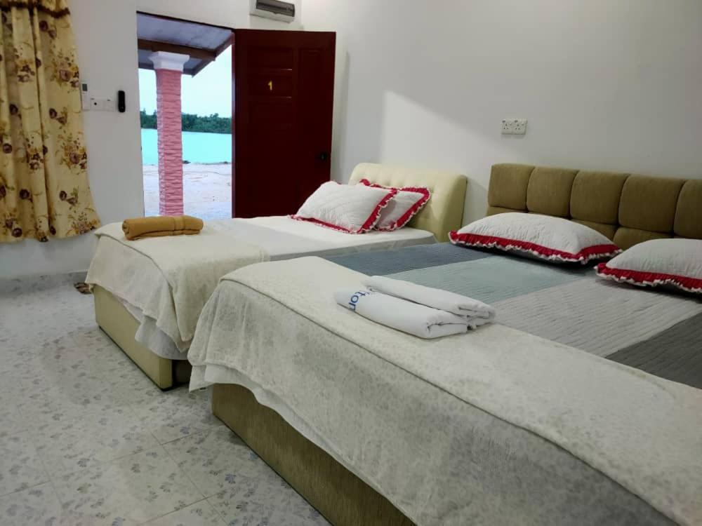 Roomstay Tokbah Demuara Kuala Besut Extérieur photo