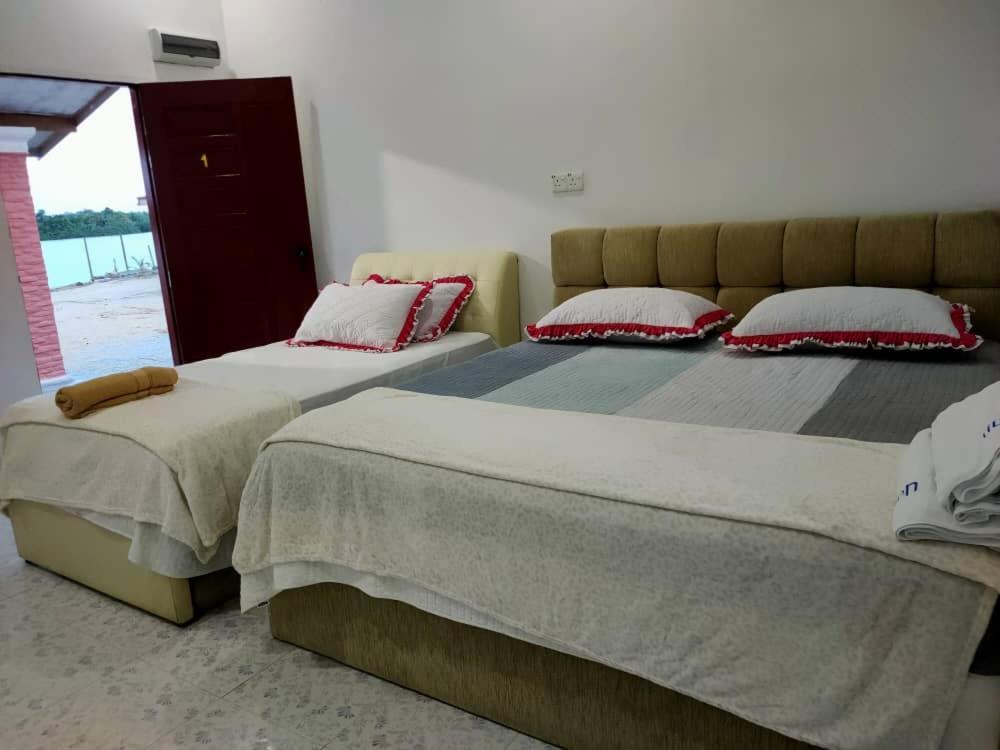 Roomstay Tokbah Demuara Kuala Besut Extérieur photo