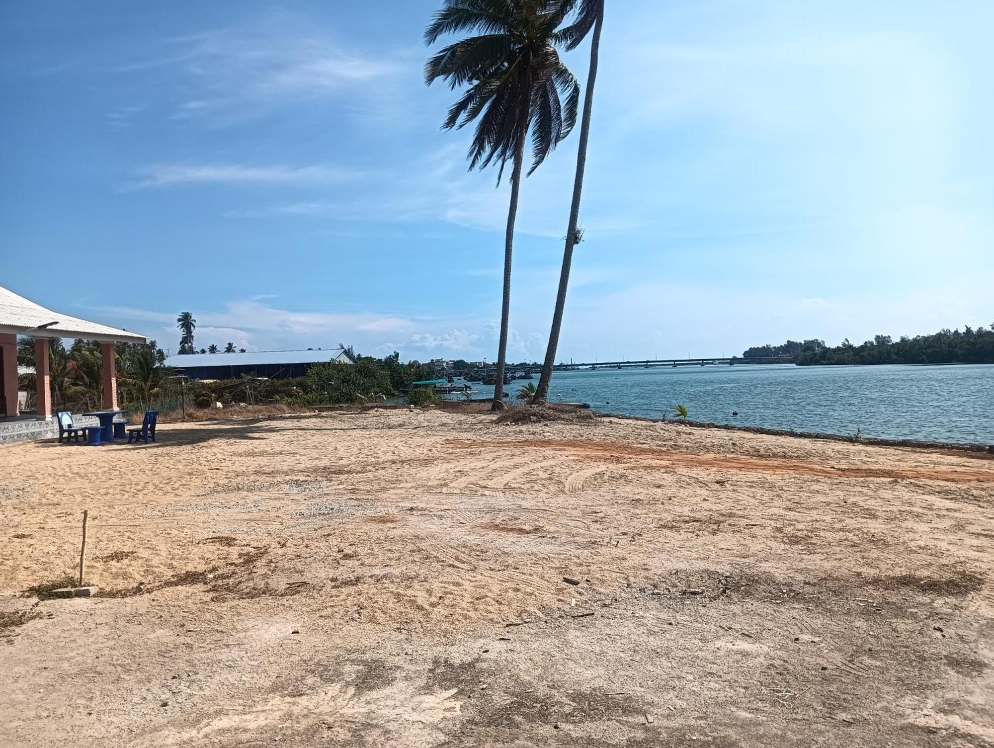 Roomstay Tokbah Demuara Kuala Besut Extérieur photo